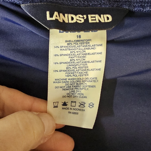 Lands' End Swim Shorts Size 16 Navy Blue Pockets Full Bottom - Picture 6 of 11